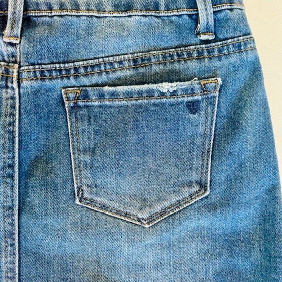 Lisa Mini Stretch Denim Jean Skirt Distressed in Indigo w/ Raw Frayed Edge Hem - Picture 9 of 12